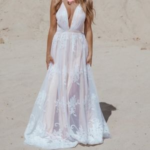 ANTONIA MAXI DRESS - WHITE